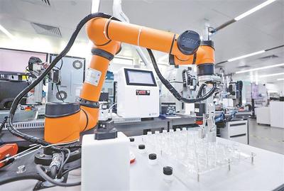 从实验室走向生产线 | 机器人出战，专攻新材料研发